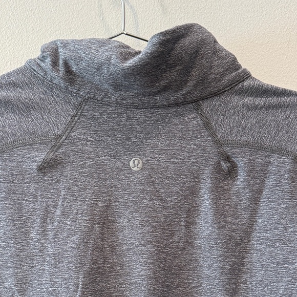 Lululemon Athletica Men’s Charcoal Quarter-Zip Pullover size XL - Picture 5 of 5